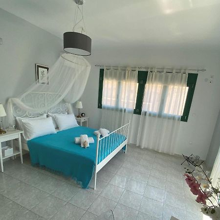 Paraskevi'S Apt - City Center W/ Lovely Park View Rhodes City 外观 照片